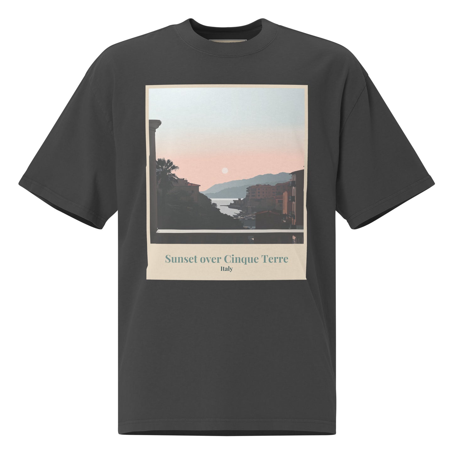 Übergroßes, verblasstes Unisex-T-Shirt - Sonnenuntergang über Cinque Terre